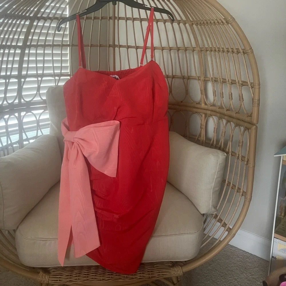 XXL Red Dress with Pink Accent - Picture 1 of 3